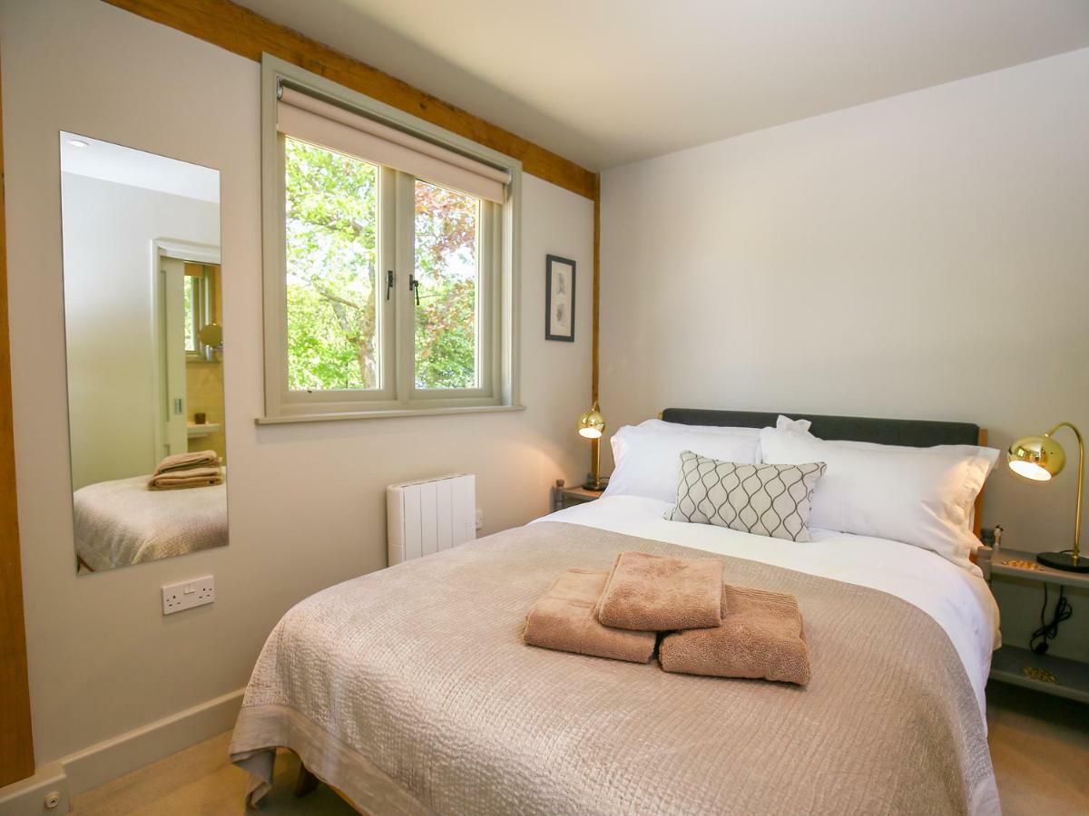 The Lodge At Mortons Malmesbury Buitenkant foto
