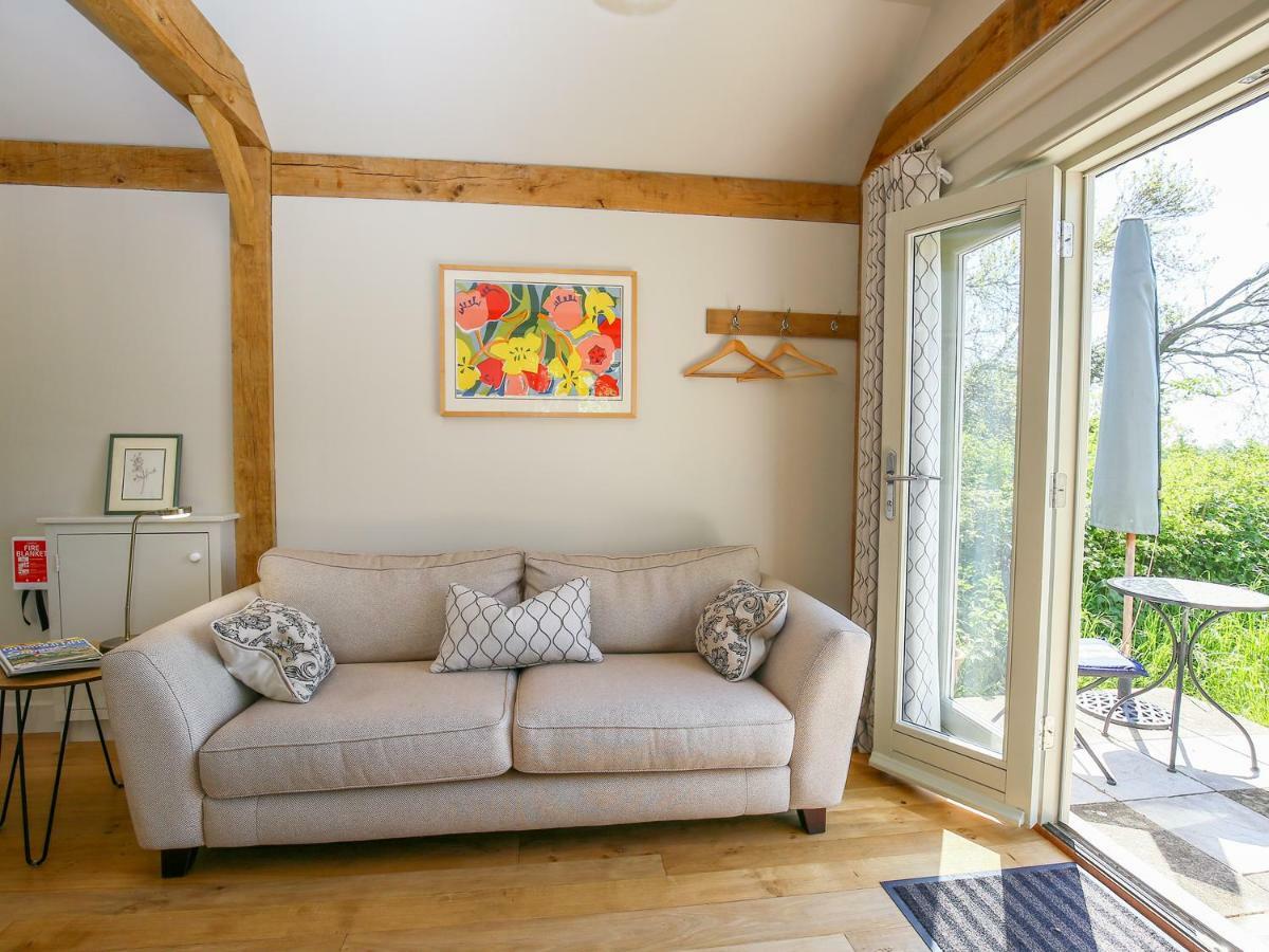 The Lodge At Mortons Malmesbury Buitenkant foto